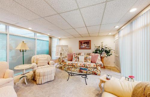 Downtown Anchorage Apartment | The Garden Suite on M Street