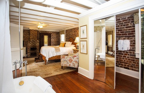 Historic Downtown Savannah Bed & Breakfast | The Gastonian, Historic Inns of Savannah Collection