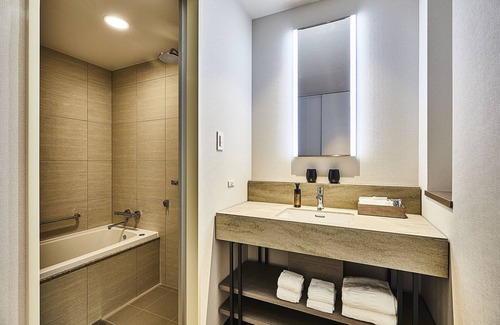 Karasuma Hotel | THE GATE HOTEL KYOTO TAKASEGAWA by HULIC