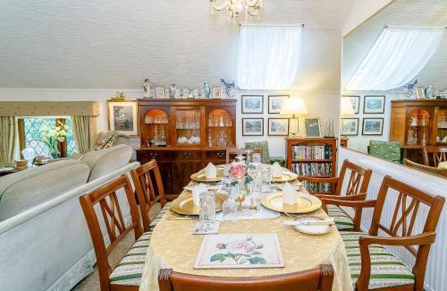 Dronfield House | The Gatehouse-Uk11836