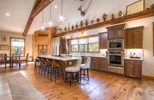 Blue Eye House | The Gathering Place