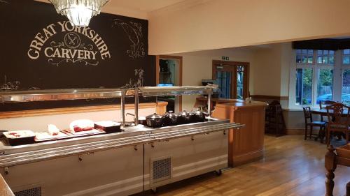 Ripley Hotel | The George Carvery & Hotel
