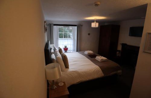 Castleton Hotel | The George Inn