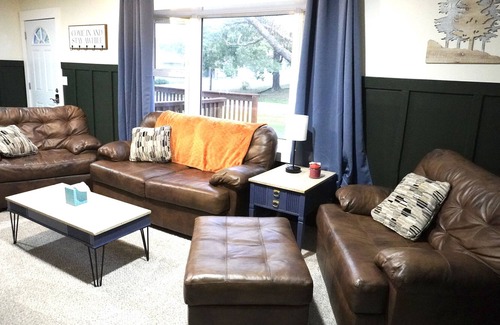 Hamilton House | The George, Quilt Town, USA!