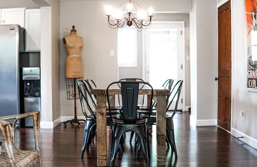 Three Oaks House | The Getaway - Three Oaks Cottage 3 BR 1.5 Bath - Week Stay Discount