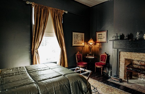 Newberry Bed & Breakfast | The Gilded Bat