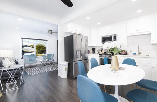 Imperial Beach House | The Glam Dragon