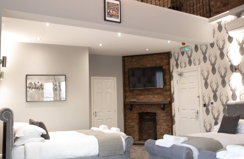 Liverpool House | The Glebe Hotel
