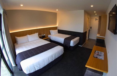Lake Tekapo Hotel | The Godley Hotel
