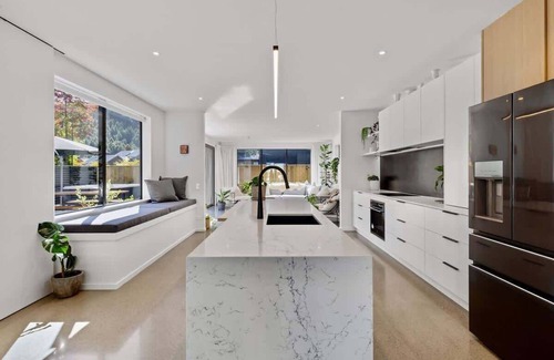 Arrowtown House | The Gold Mine Summary