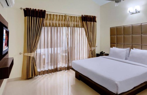 Calangute Hotel | The Golden Suites & Spa