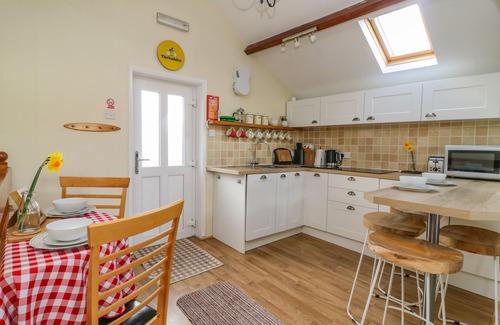 Driffield Cottage | THE GRANARY, pet friendly, character holiday cottage in Wetwang