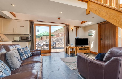 Llangennith House | The Granary - Three Bedroom House, Sleeps 5