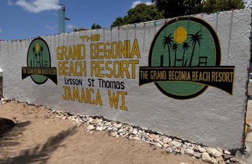 Morant Bay Apartment | The Grand Begonia Beach Hotel