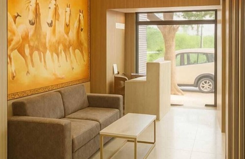 Indore Hotel | The Grand Chetak Inn
