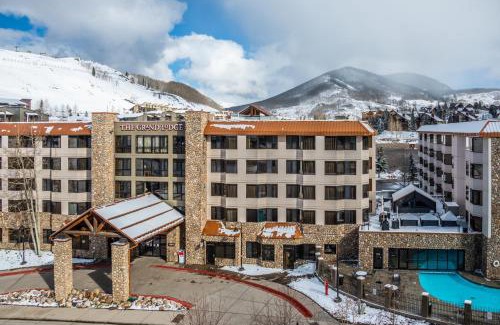 Crested Butte Hotel | The Grand Lodge Hotel and Suites