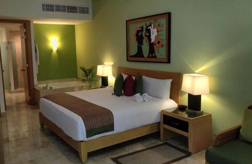 Las Jarretaderas Resort | The Grand Mayan Master 2 bedroom Suite