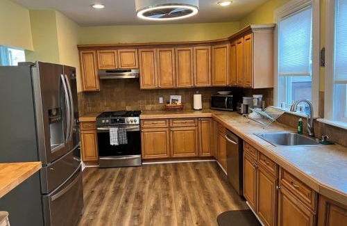 East Orange House | The Grand Parkway is a unique getaway with charm!
