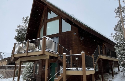 Grand Lake Cabin | 'The Grand Retreat' Exquisite Family Cabin