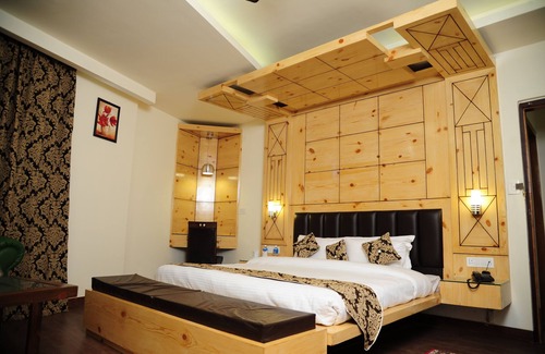 Katra Hotel | The Grand Sharan