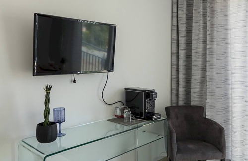 Njivice Villa | The Grand View Villa* with a heated pool, gym & wellness zone on Krk