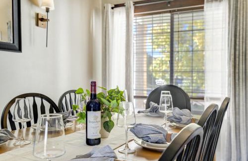Peyton House | The Great Escape - 6BR, Gym, Hot Tub, Pets OK!
