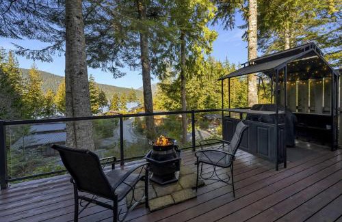 Port Renfrew House | The Great Escape - Port Renfrew & Bunkhouse