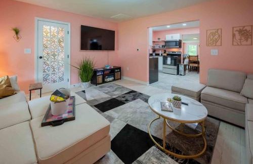 Spring Grove House | The Great Gatsby Pink Flamingo Lounge Retreat!