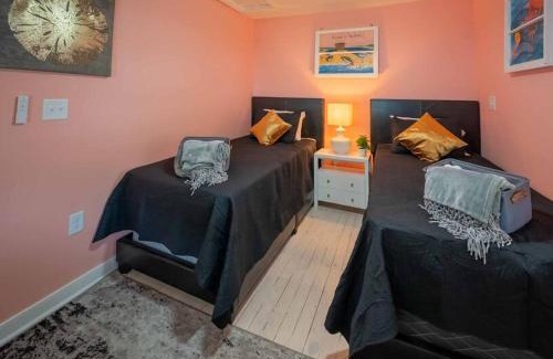 Spring Grove House | The Great Gatsby Pink Flamingo Lounge Retreat!