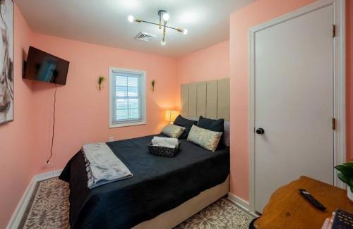 Spring Grove House | The Great Gatsby Pink Flamingo Lounge Retreat!