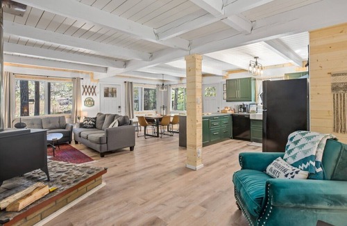 Ashford Cabin | The Green House- 8 mins to Mt. Rainier Nat'l Park!
