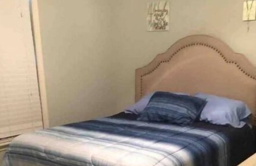 Delacroix House | The green house lodge , nightly camp rental