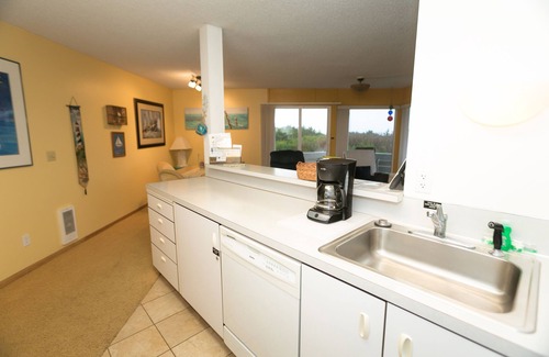 Ocean Shores Apartment | The Grey Gull