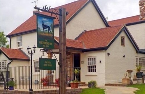 Edenbridge Bed & Breakfast | The Greyhound Inn