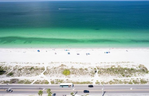 Whitney Beach Cottage | The "Grouper"