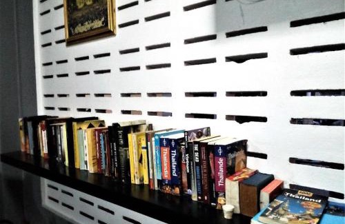 Nanai Road Hotel | The Guest House - Apartment
