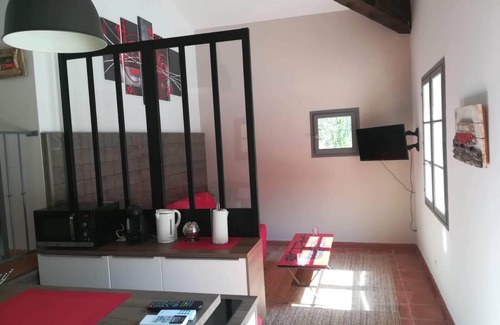 Le Castellet House | The Guest house carmagnole Guest House