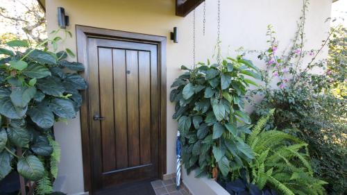 Boquete Bed & Breakfast | The Guest Suites at Manana Madera