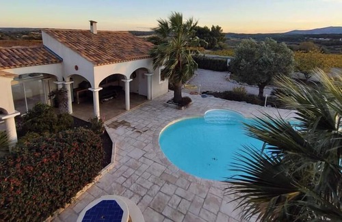 Sigean Villa | The Hacienda del Sol - magnificent villa