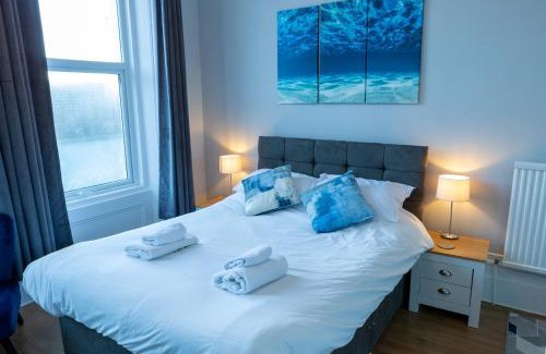 Meads Bed & Breakfast | The Halcyon