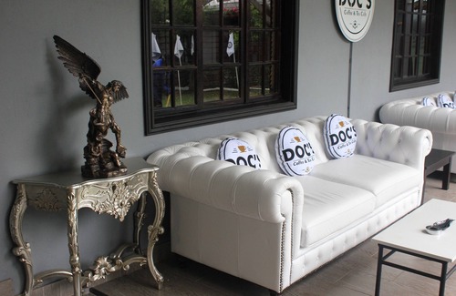 Kimberley Hotel | The Halfway House Hotel