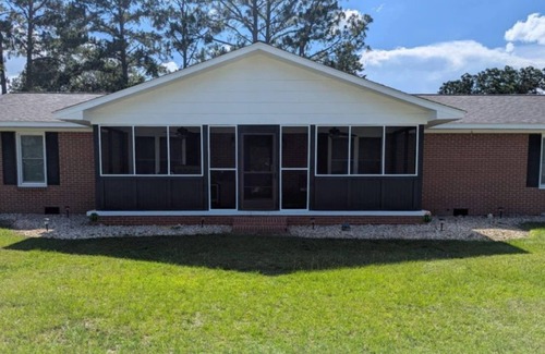 Tifton House | The Hand Homestead