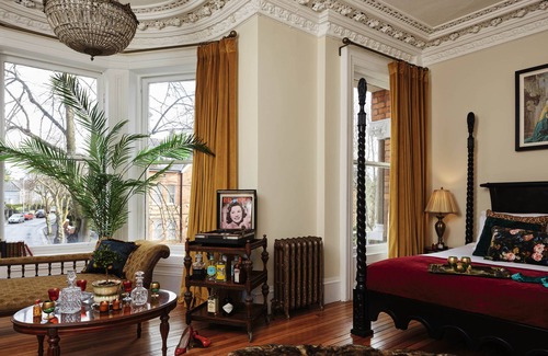 Queens Quarter House | The Harrison Chambers of Distinction