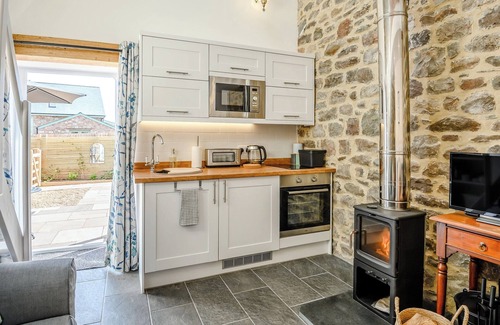 Llanvair Kilgeddin Cottage | The Hayloft - UK40092