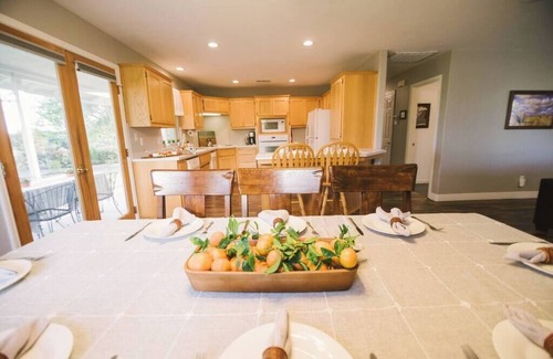 Paso Robles House | The Haymakers Inn - Large Outdoor Space