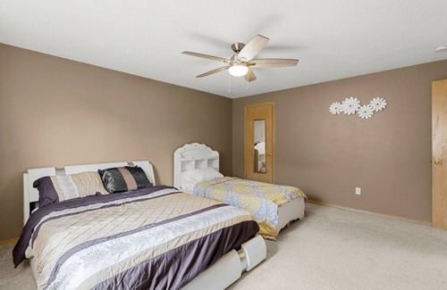 Pleasant Valley House | The Heart of Salmon Creek !
