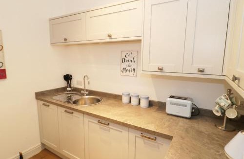 Thornton-Cleveleys House | The Hen House