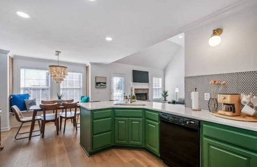 Spring Hill House | The Heron House - A Spring Hill