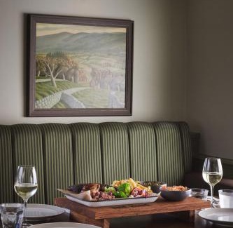 North East Derbyshire Hotel | The Hide