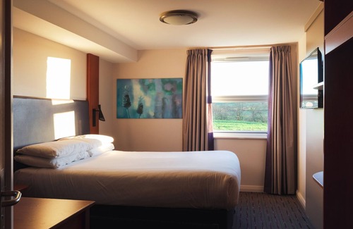 North East Derbyshire Hotel | THE HIDE